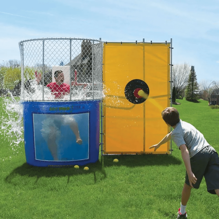 Dunk tank